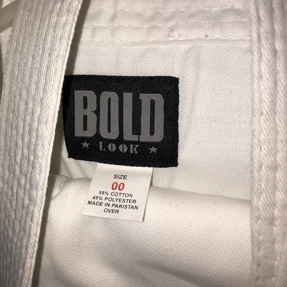 Kids unisex Bold Look Karate Uniform size 00